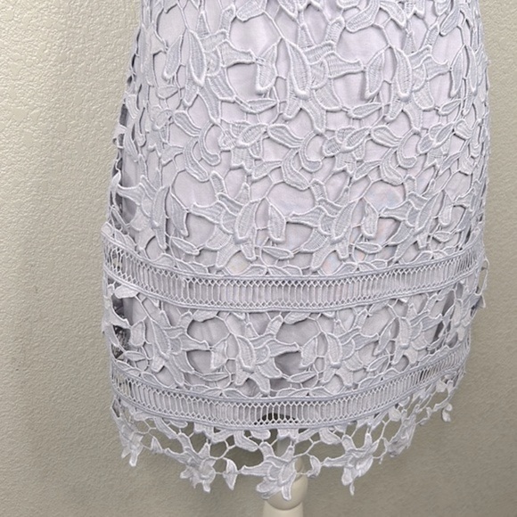 ASTR Lavender Floral Embroidered Midi Dress Size Small - Picture 3 of 9